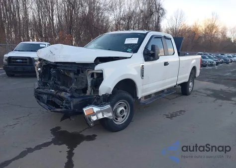 2022 Ford F-250 Xl z USA, uszkodzony, nr VIN 1FT7X2B61NEC54320